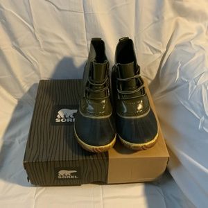 Sorel waterproof boots